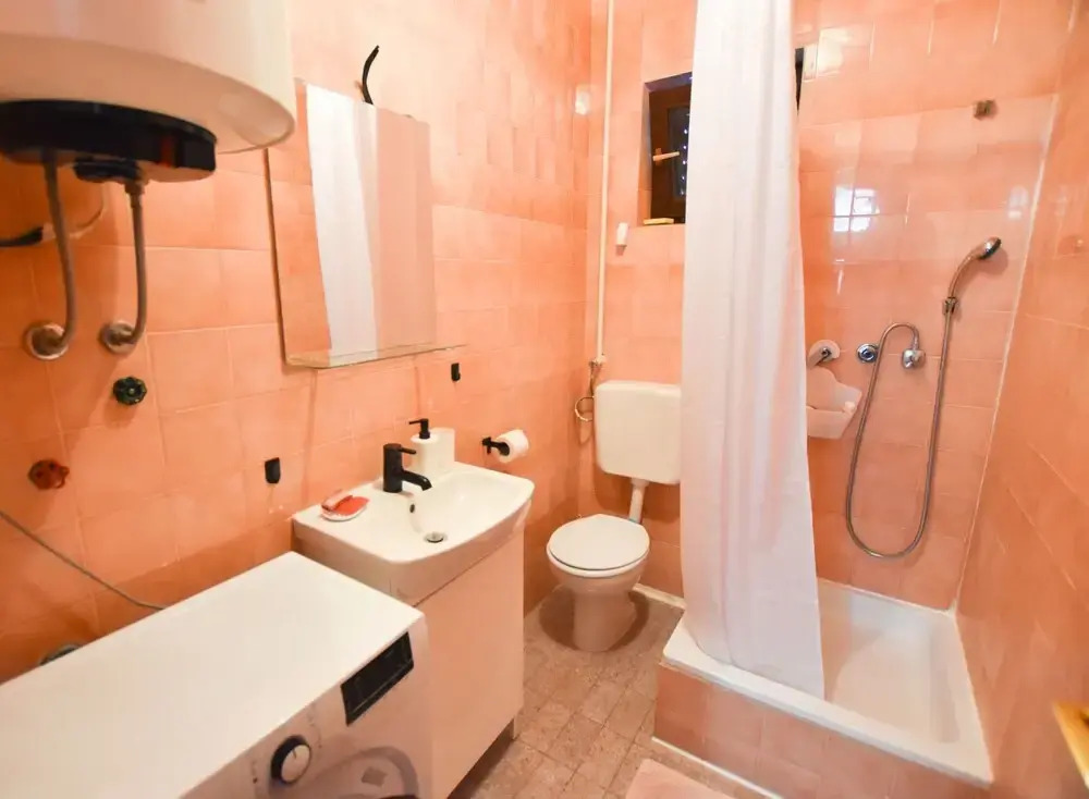 Room Vesna
