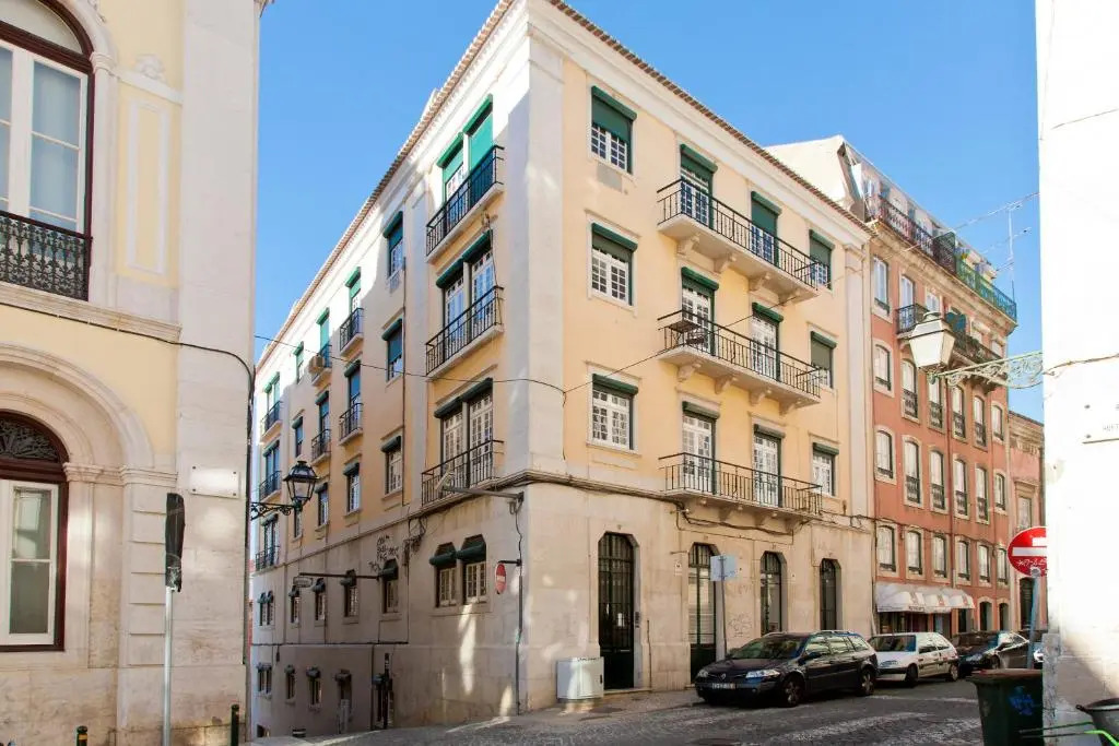 Chagas 17 by Central Hill Apartments