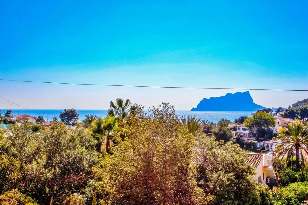 Emma - sea view holiday home with private pool in Benissa