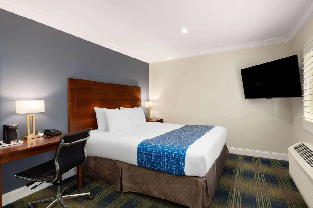 Travelodge by Wyndham by Fishermans Wharf