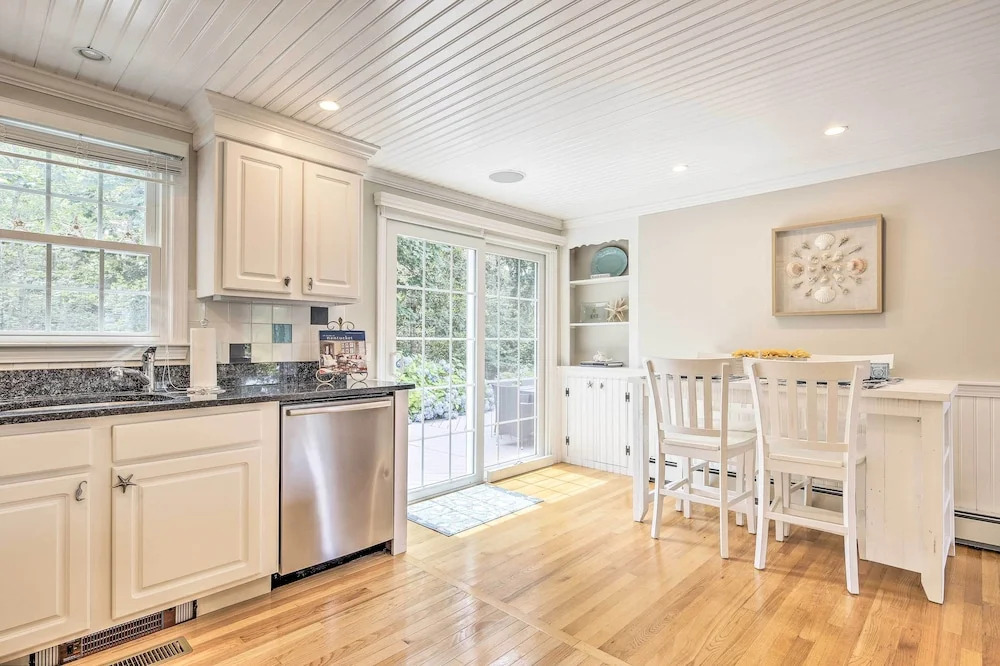 ~ 4 Mi to Dtwn: Chatham Home w/ Fire Pit