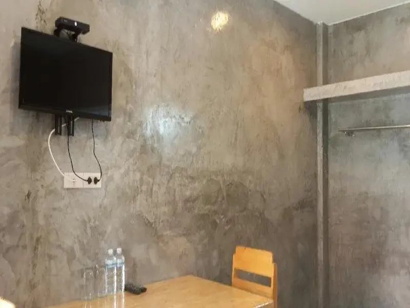 Monpat House