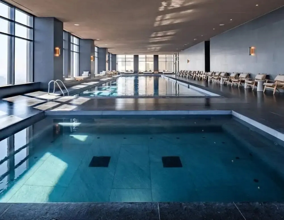 Luxury 2 BR Condo in Reforma - Skyline View - Pool