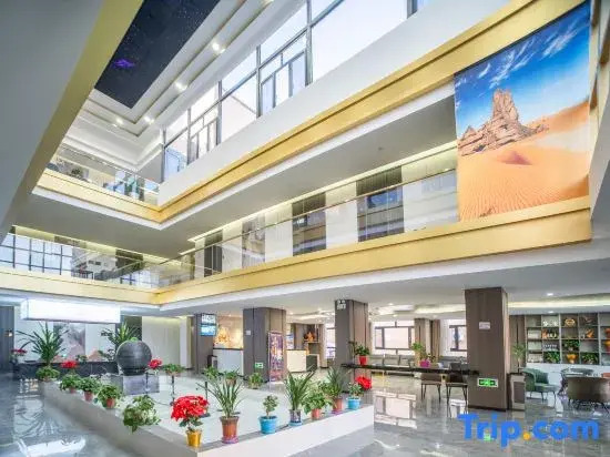 Qingfeng Xiaozhu Hotel
