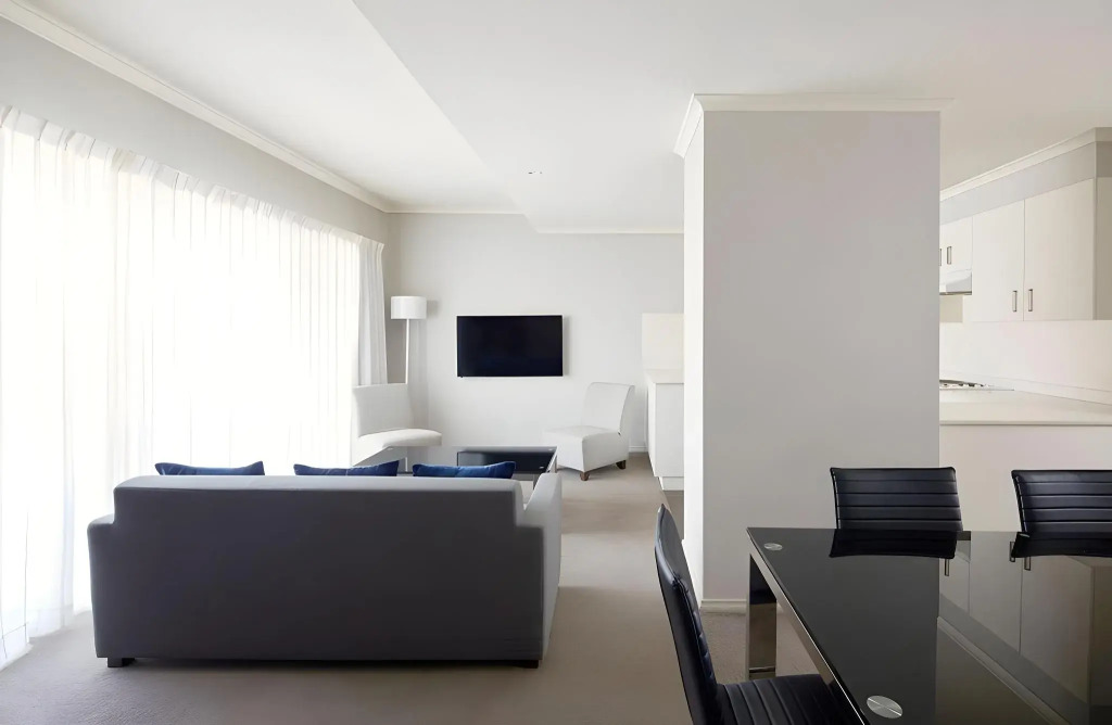 Pinnacle Apartments