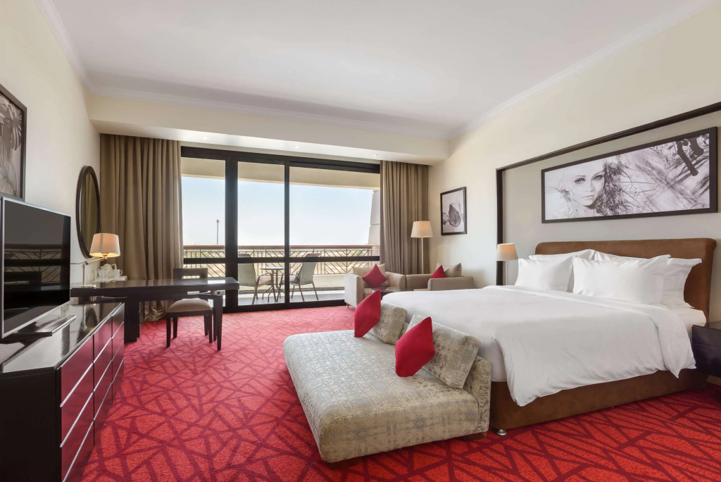 Radisson Blu Hotel & Convention Center, Alexandria