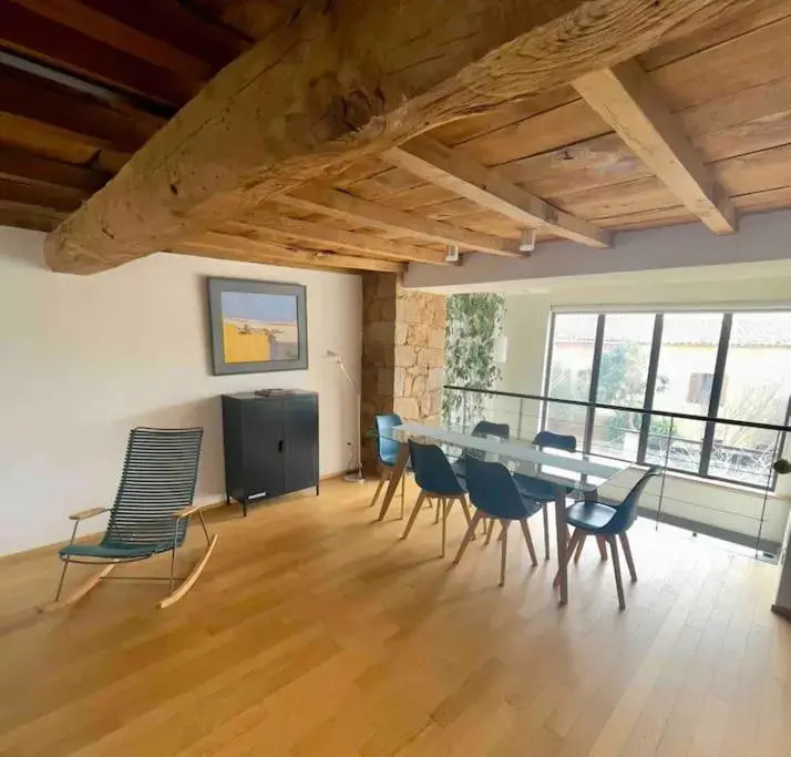 Maison avec piscine chauffée à 15mn de la plage