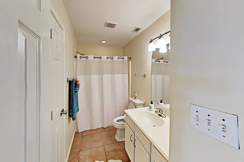 Canal 22108 - 3 Br Home