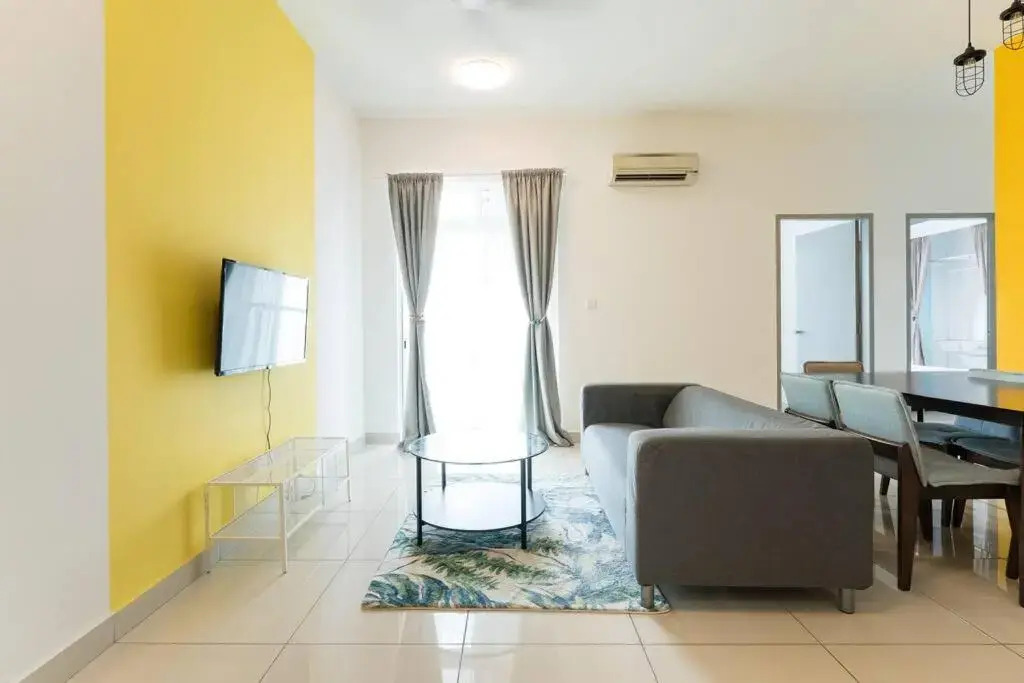 TR Residence Lovely 3 BR unit 6pax next to Titiwangsa LRT