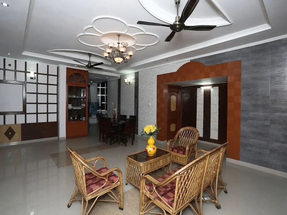 OYO 13293 Home Luxury Villa Canal Road