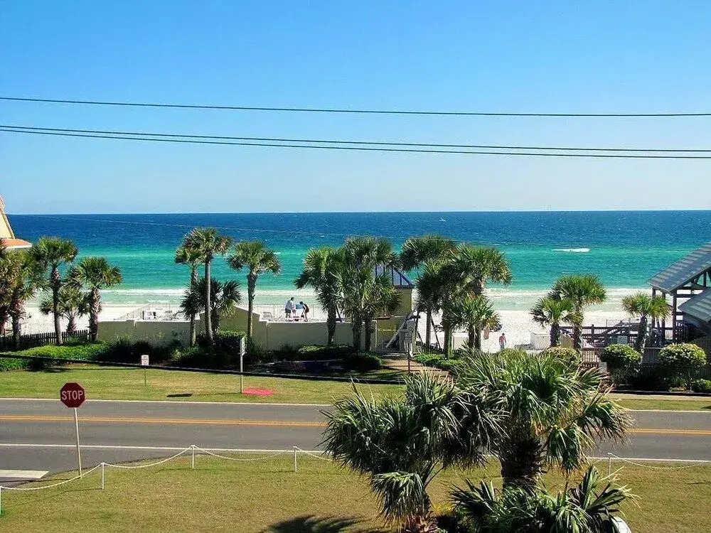 Leeward Key Condos by Crystal Waters