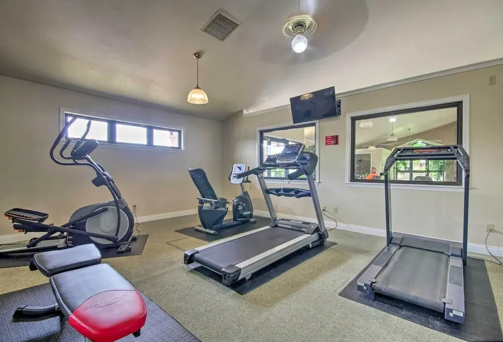 1 Mi to 76 Strip: Family Condo in Branson!