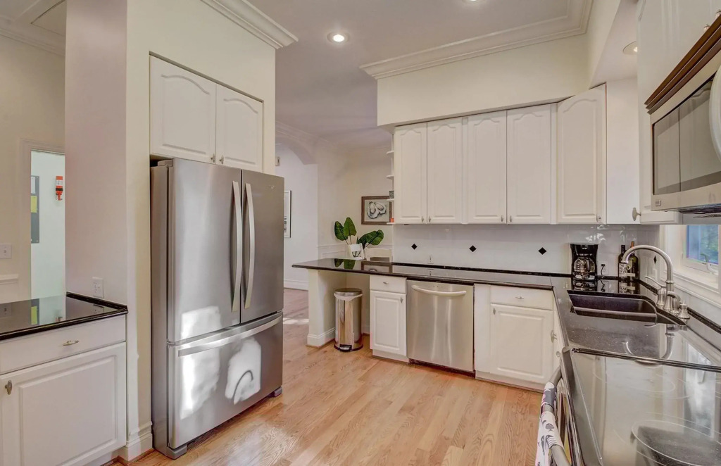 28 Beachwood West by Avantstay Close to Beach, Multiple Decks & Private Pool!