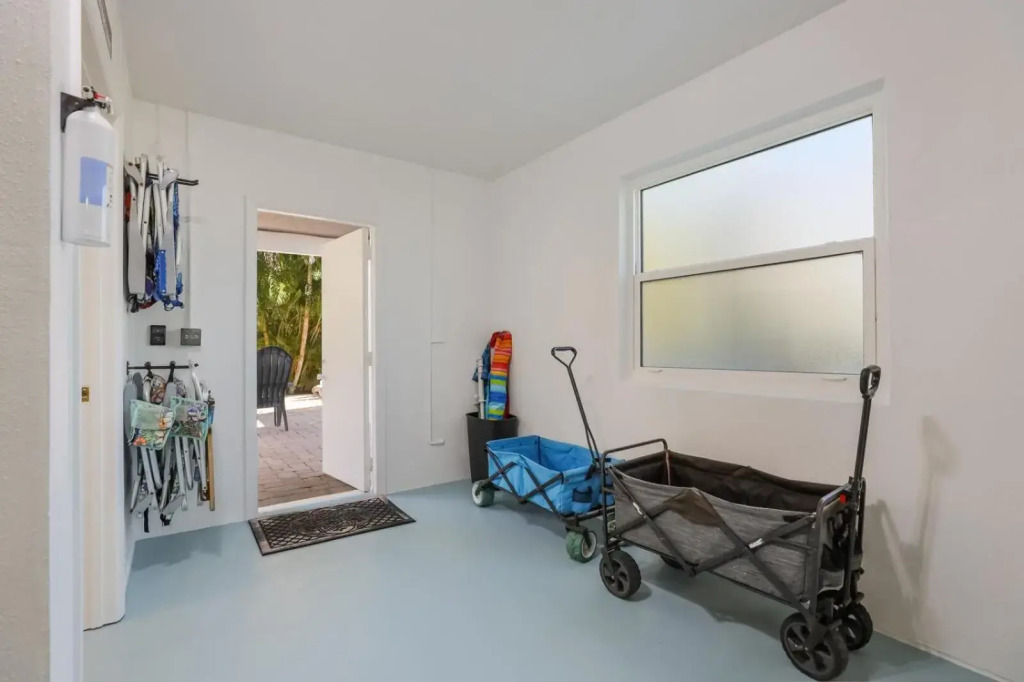 Island Hideaway East - 308B 67th