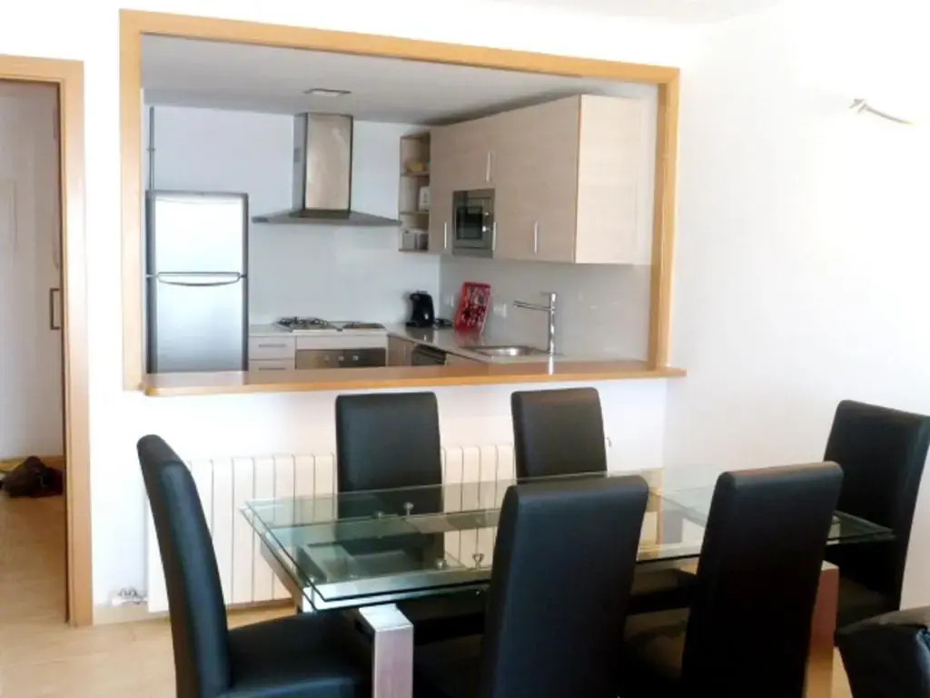 Apartamento Con Piscina Y Vistas Al Mar Ref 154