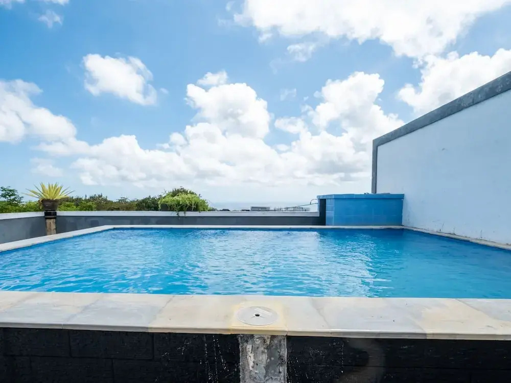 OYO 929 Uluwatu Suites