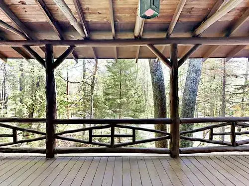 Sprucewood Cabin by RedAwning