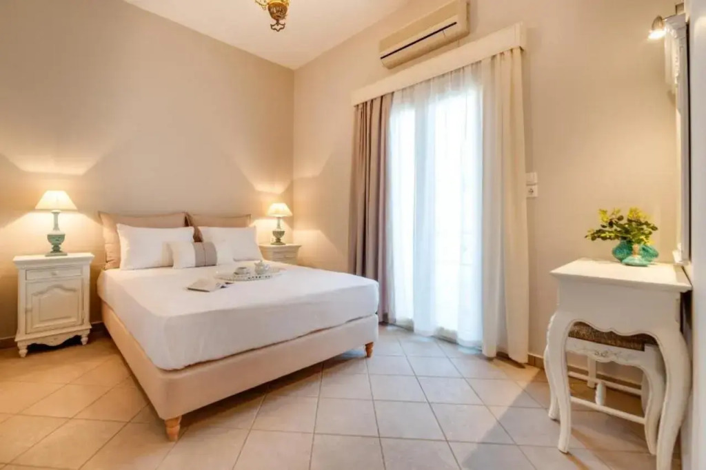 Anna Platanou Hotel