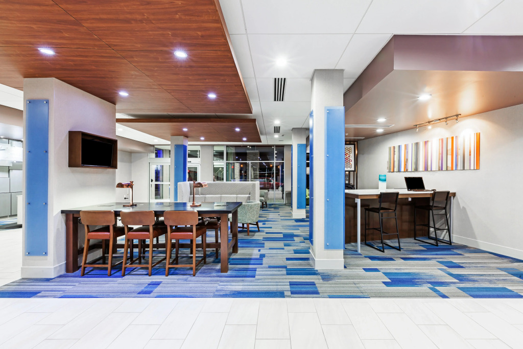 Holiday Inn Express & Suites Tulsa West - Sand Springs by IHG