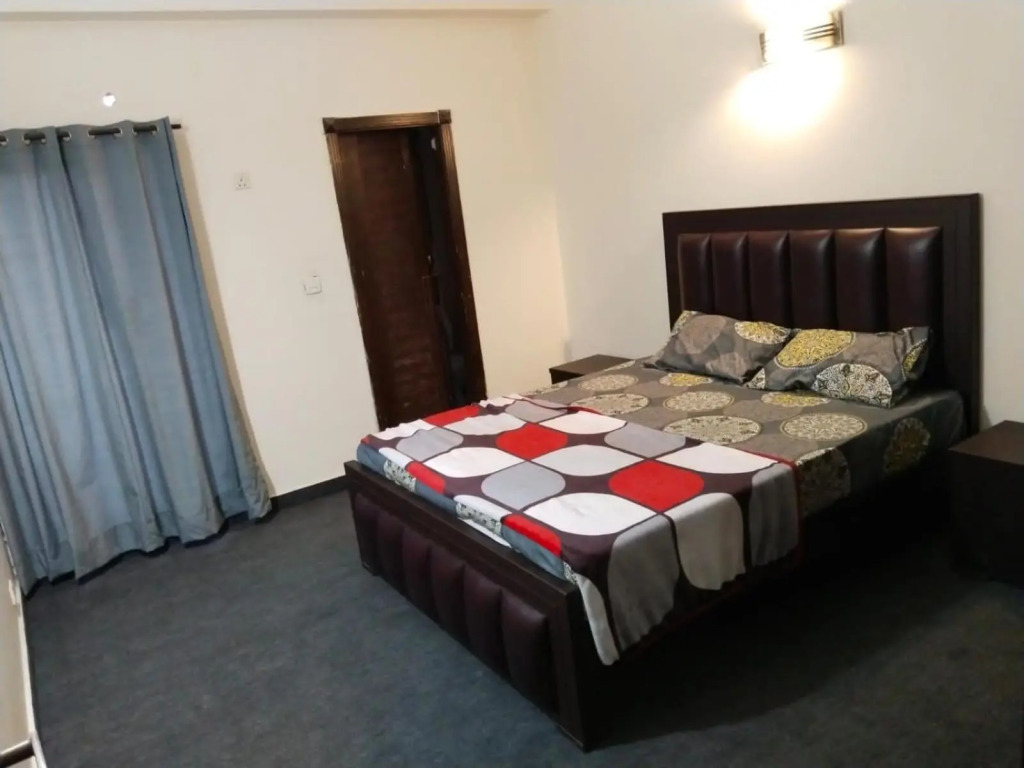 Elegant 2king BR Family Apt, wifi,Netflix E11