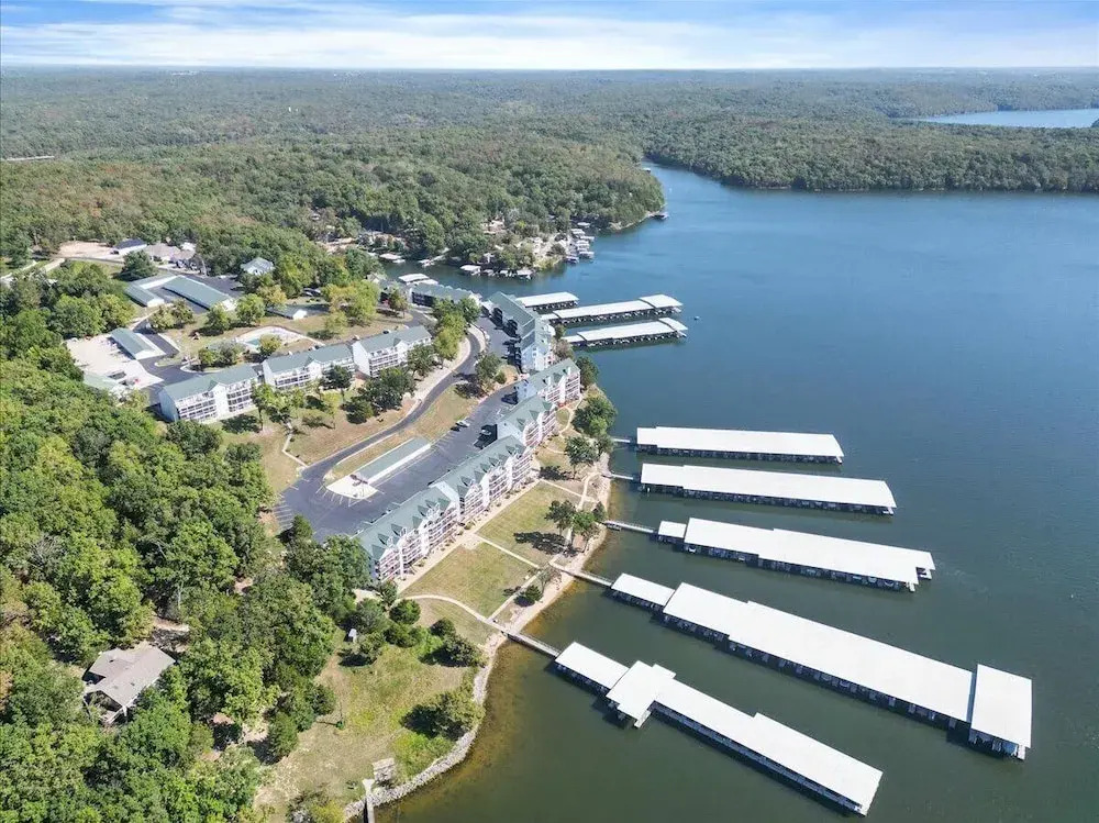 Lakefront Osage Beach Condo + Workspace w/ Pool Views