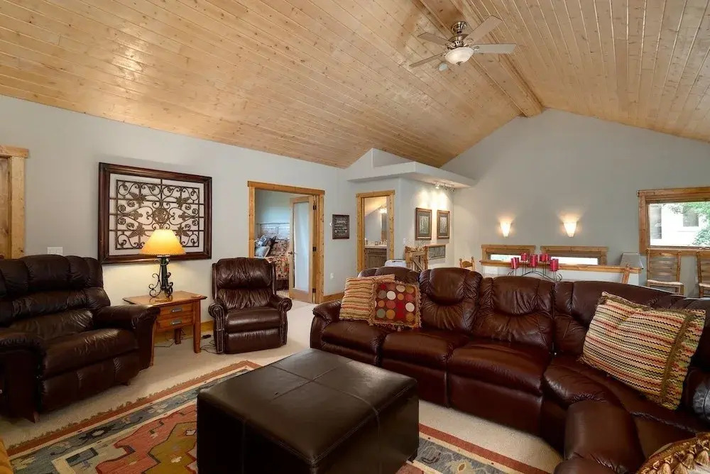 Snowflake 4 Bedroom Home