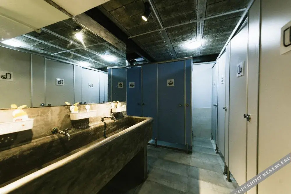 Bedgasm Hostel