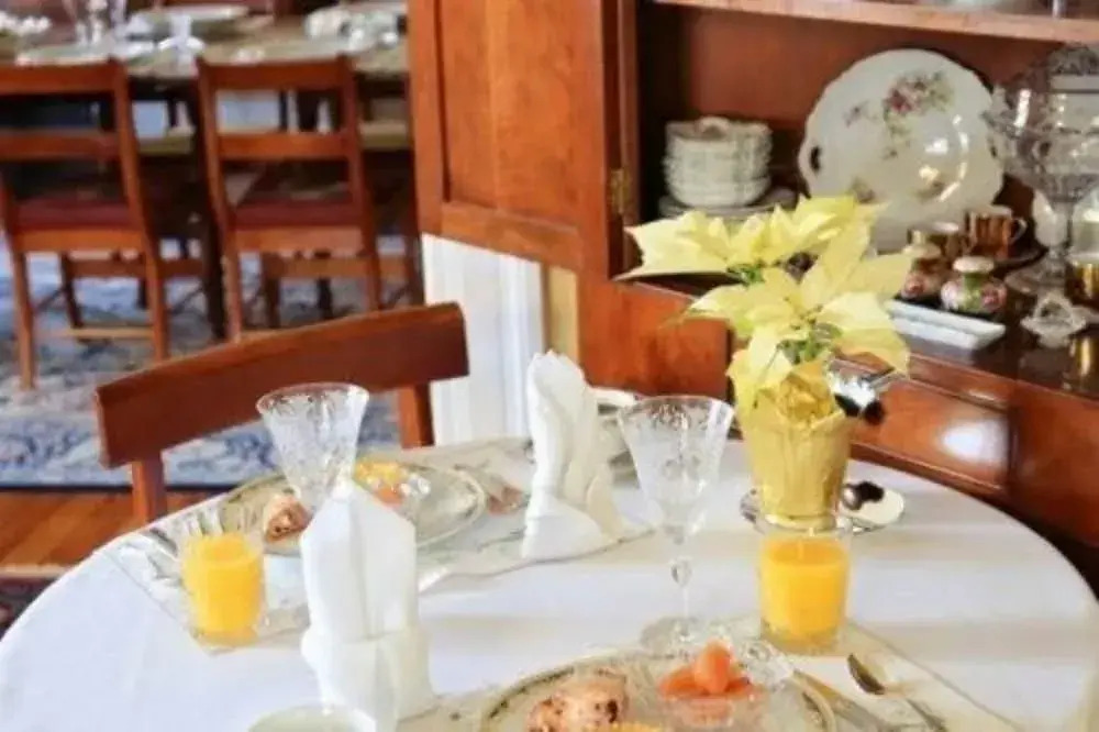 Bennett House Bed & Breakfast