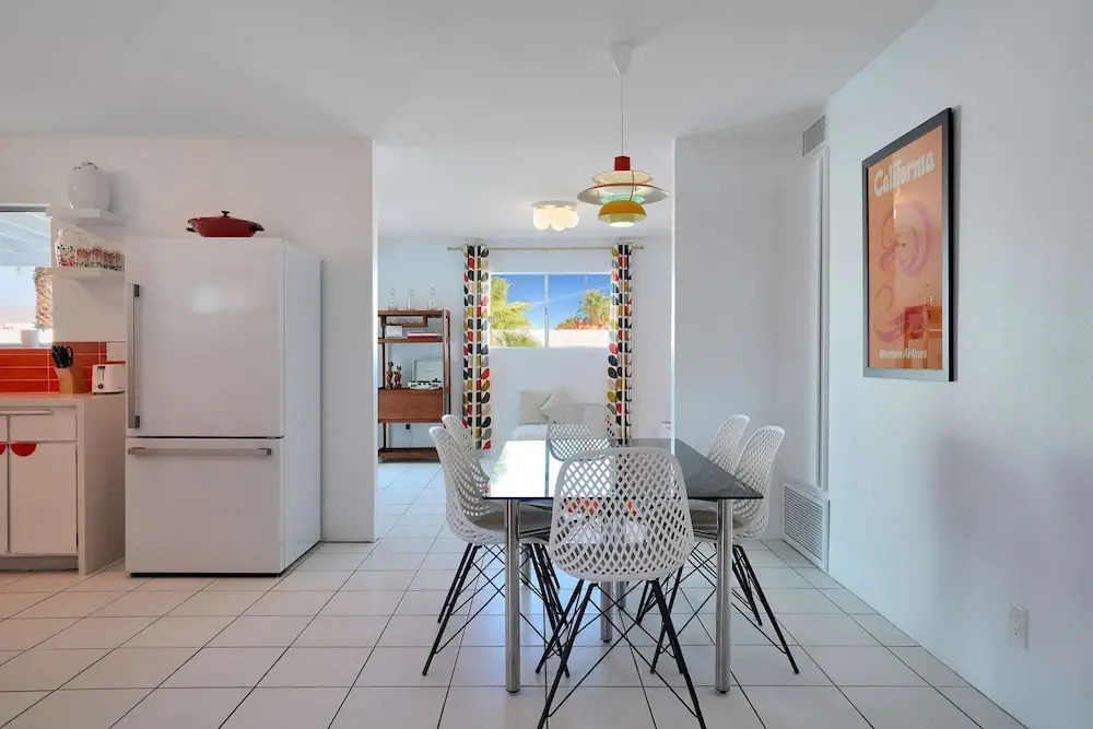 Retro Desert Retreat - Ideal Palm Springs