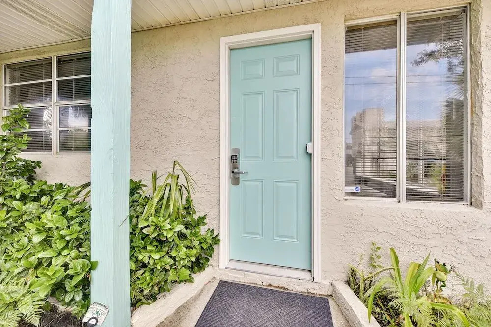 Dolphin Den by Book That Condo