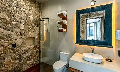 Mayur Tulum