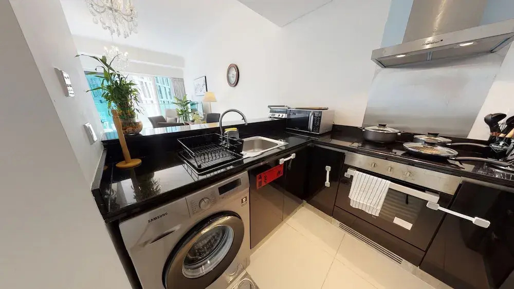 SuperHost - Stylish Apartment With Full Marina Views