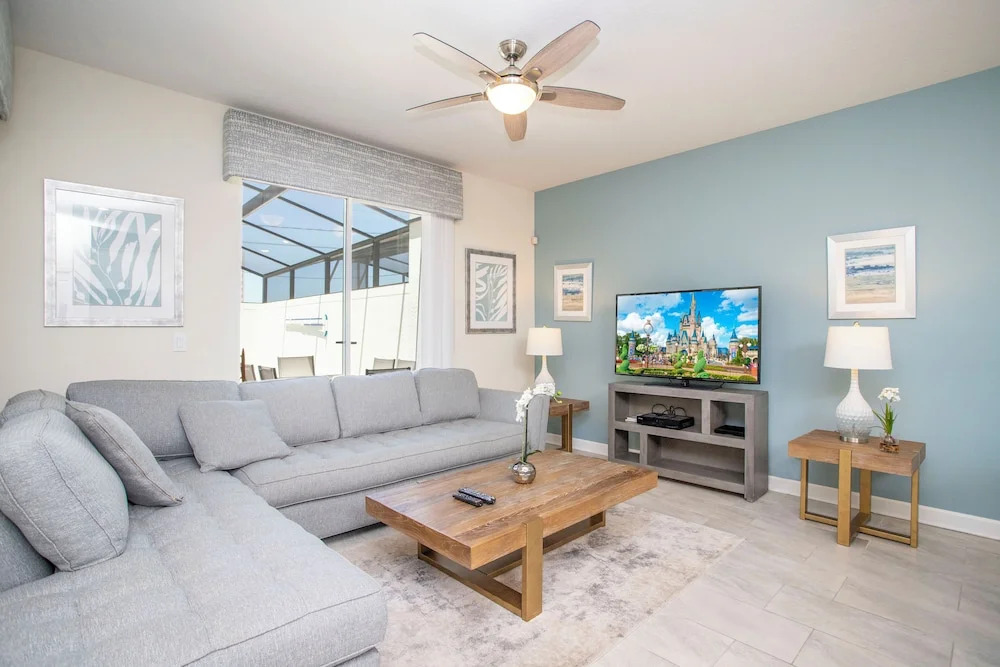 Ravishing Four Bd w Pool Close to Disney 4947