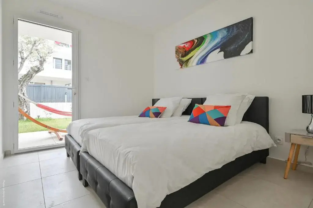 T4 NEUF - JARDIN-TERRASSE ET PISCINE – ACCÈS DIRECT PLAGES ET CENTRE VILLAGE – App C 12