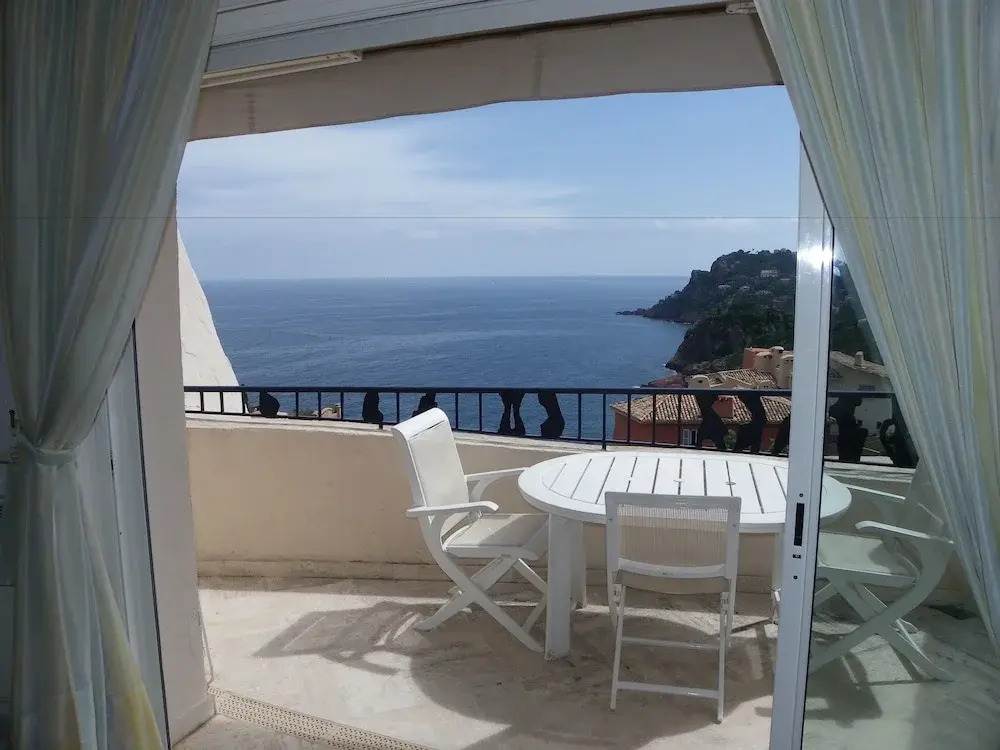 Agence la Galère - Appartement Dentelle