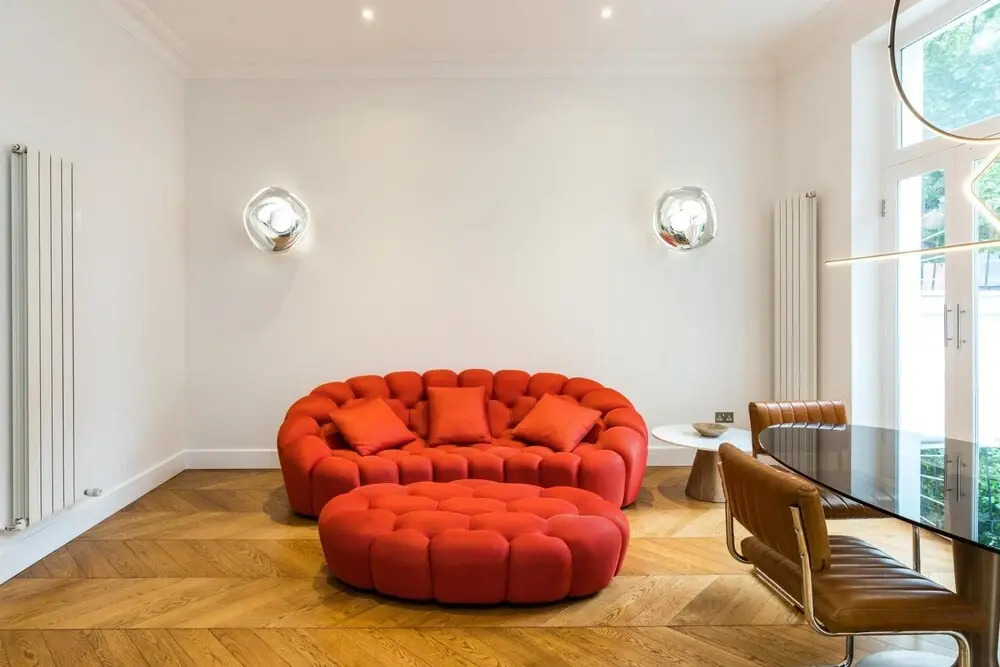 Luxury 2BD Apartment in Holland Park