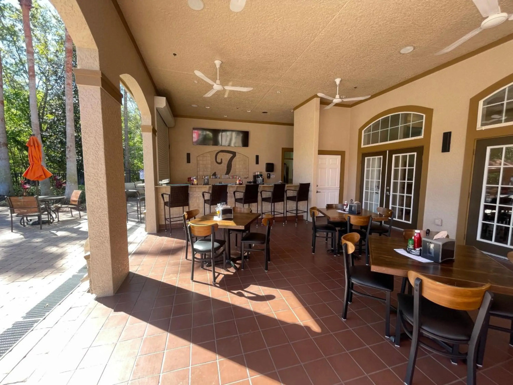 Apartment 3 BR in Tuscana Resort , 15" from Disney