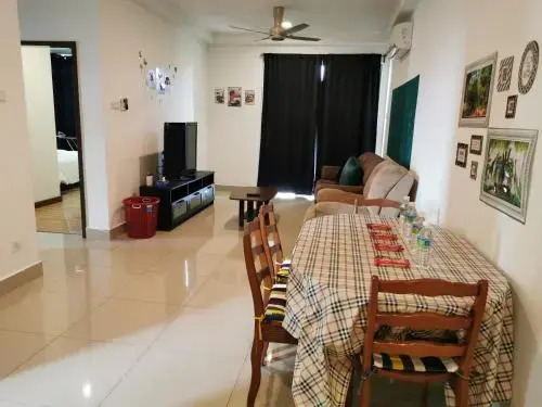 Shaftsbury Residence Cyberjaya with free parking & Netflix
