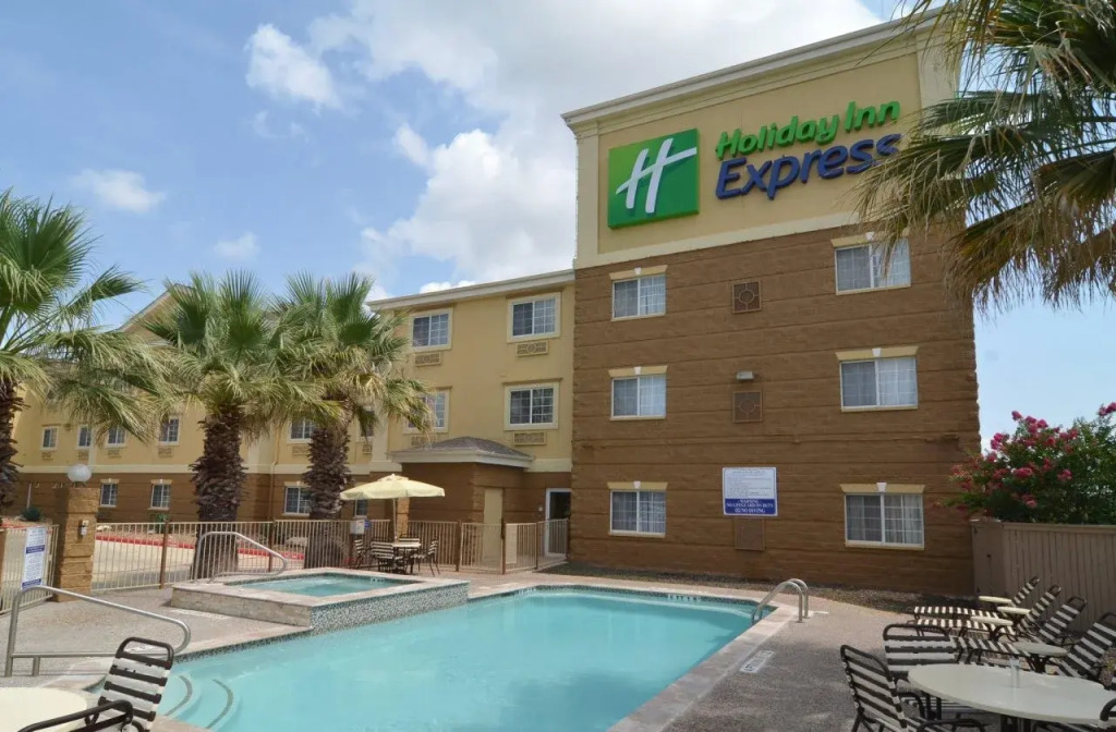 Quality Inn & Suites San Antonio Airport - Stone Oak