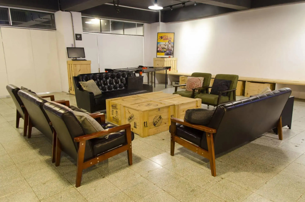Meeting Mates Hostel