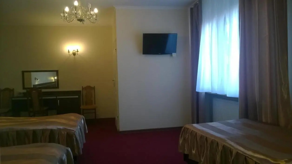 Hotel E7