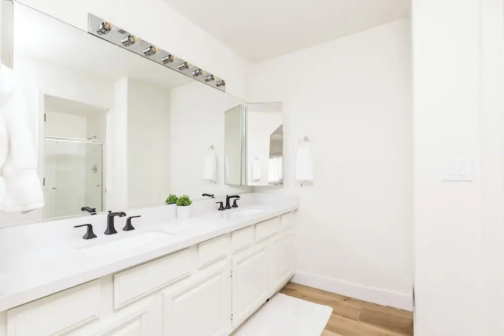 Western Hills-private Pool-putting Green-games & More!