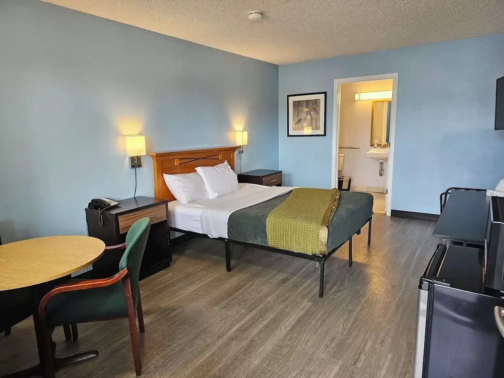Sumner Motor Inn