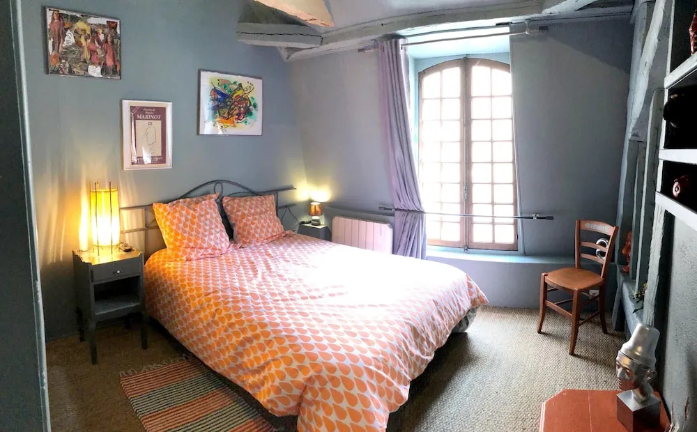Apartment With 2 Bedrooms in Troyes, With Enclosed Garden and Wifi