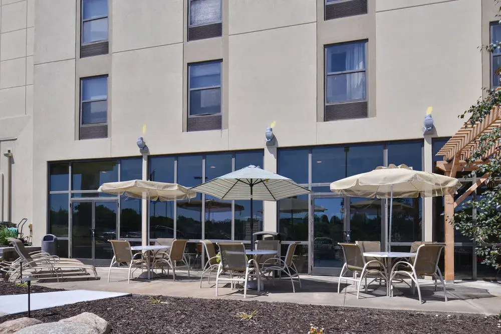 Holiday Inn Express & Suites Central Omaha by IHG