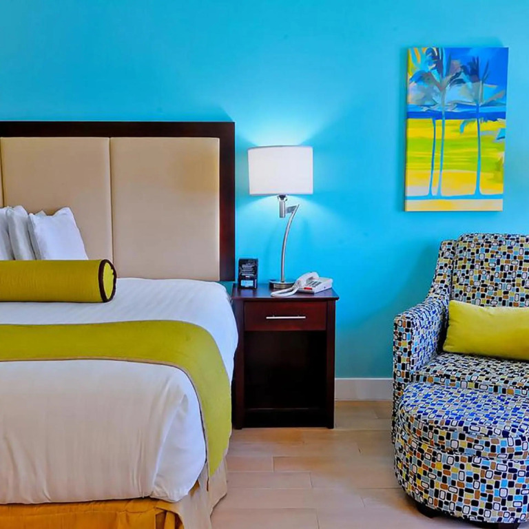 Silver Palms Inn & Historic Homes
