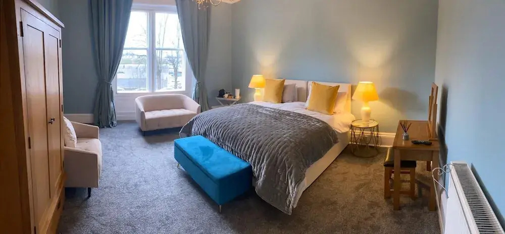 Glenaldor House