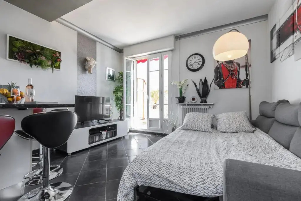 Le Mantega - F2 Moderne,Centre Ville, 2 Grandes Terrasses,Climatisation, Ascenseur