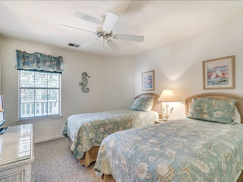 #57C True Blue - 3 Br condo by RedAwning