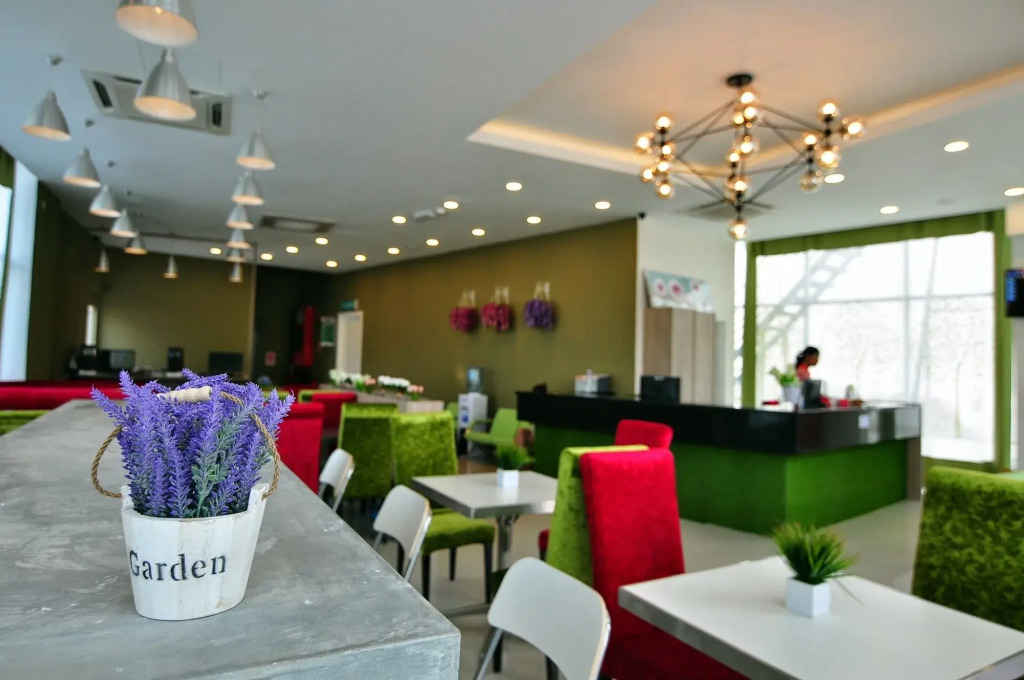Le Garden Hotel